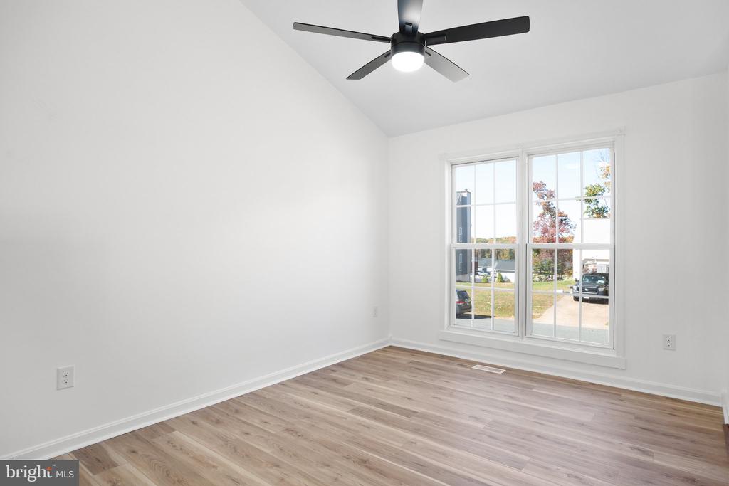 7419 DREW LANE