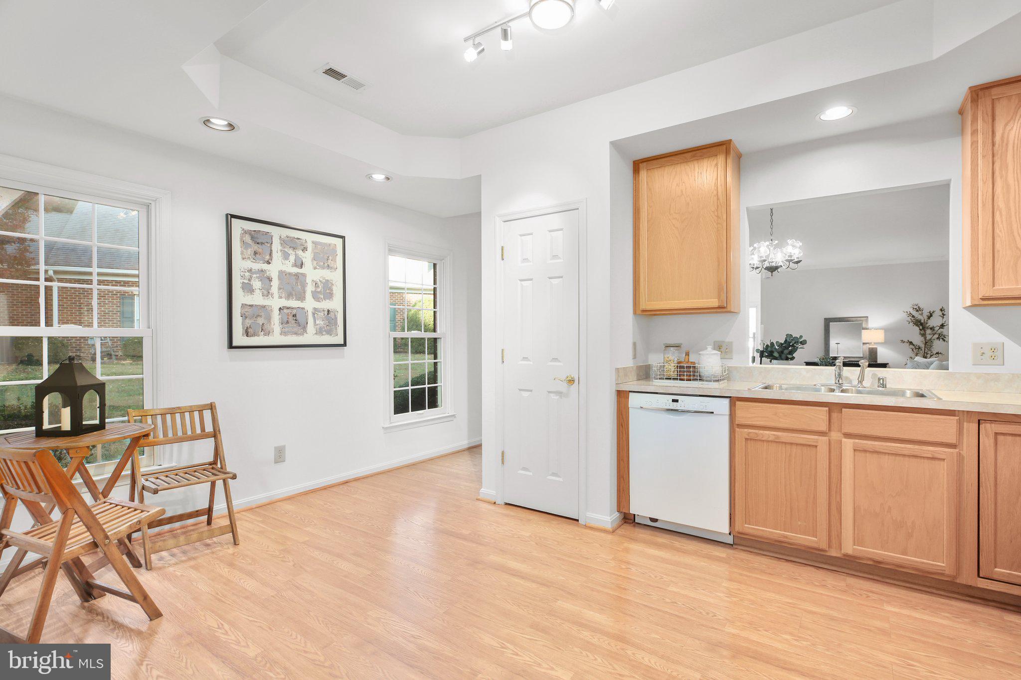 7106 Destiny Ln