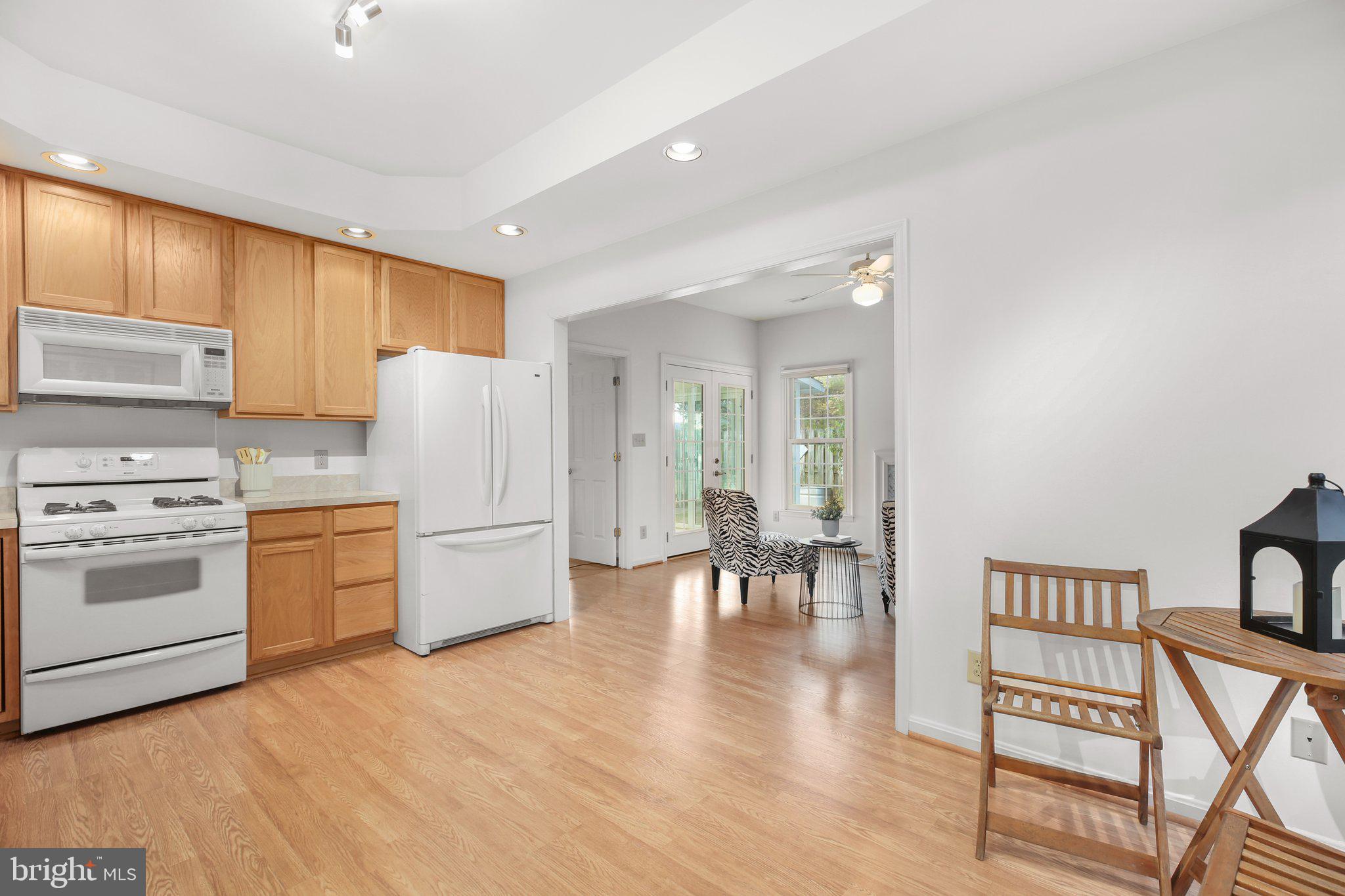 7106 Destiny Ln