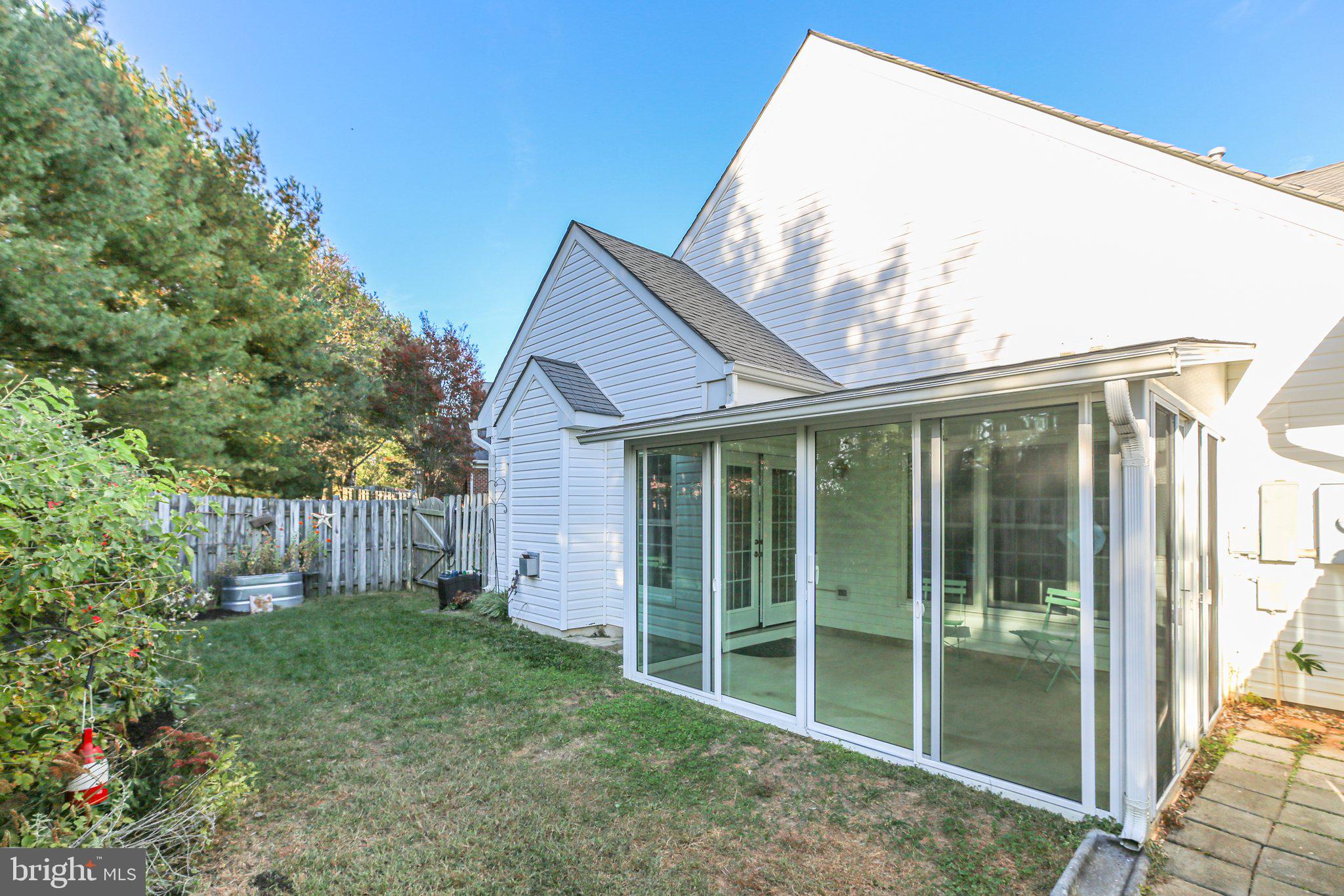 7106 Destiny Ln