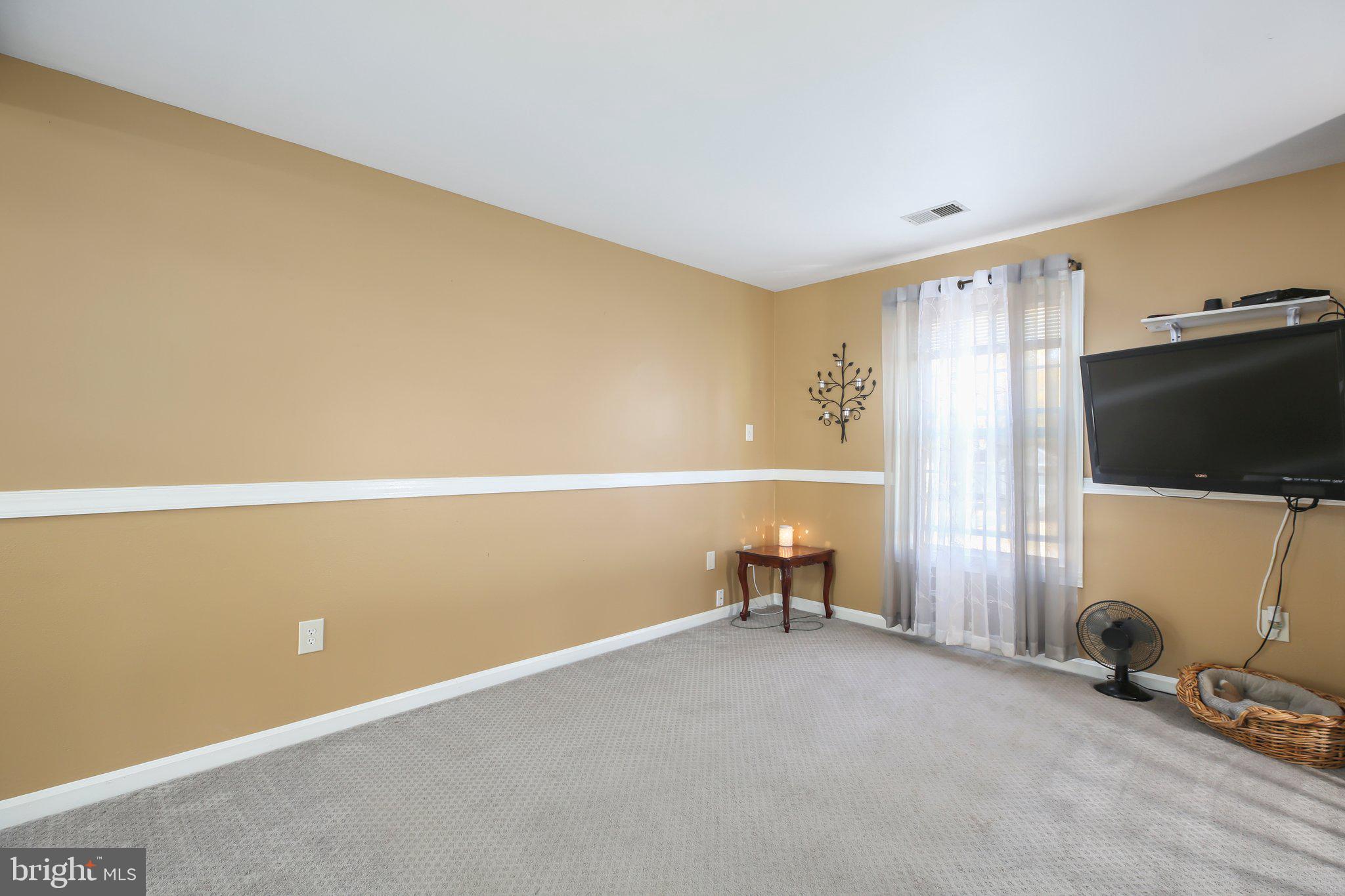 11235 Griffith Way