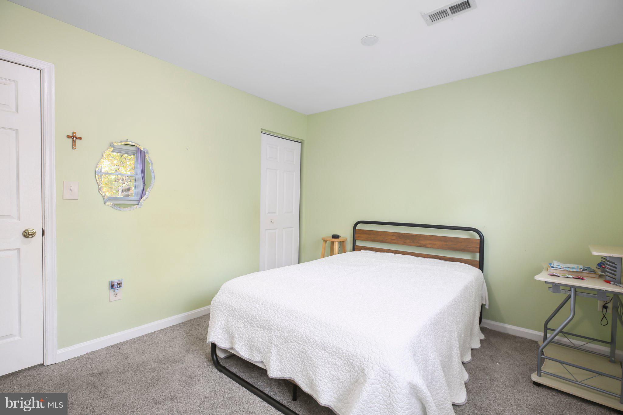 11235 Griffith Way