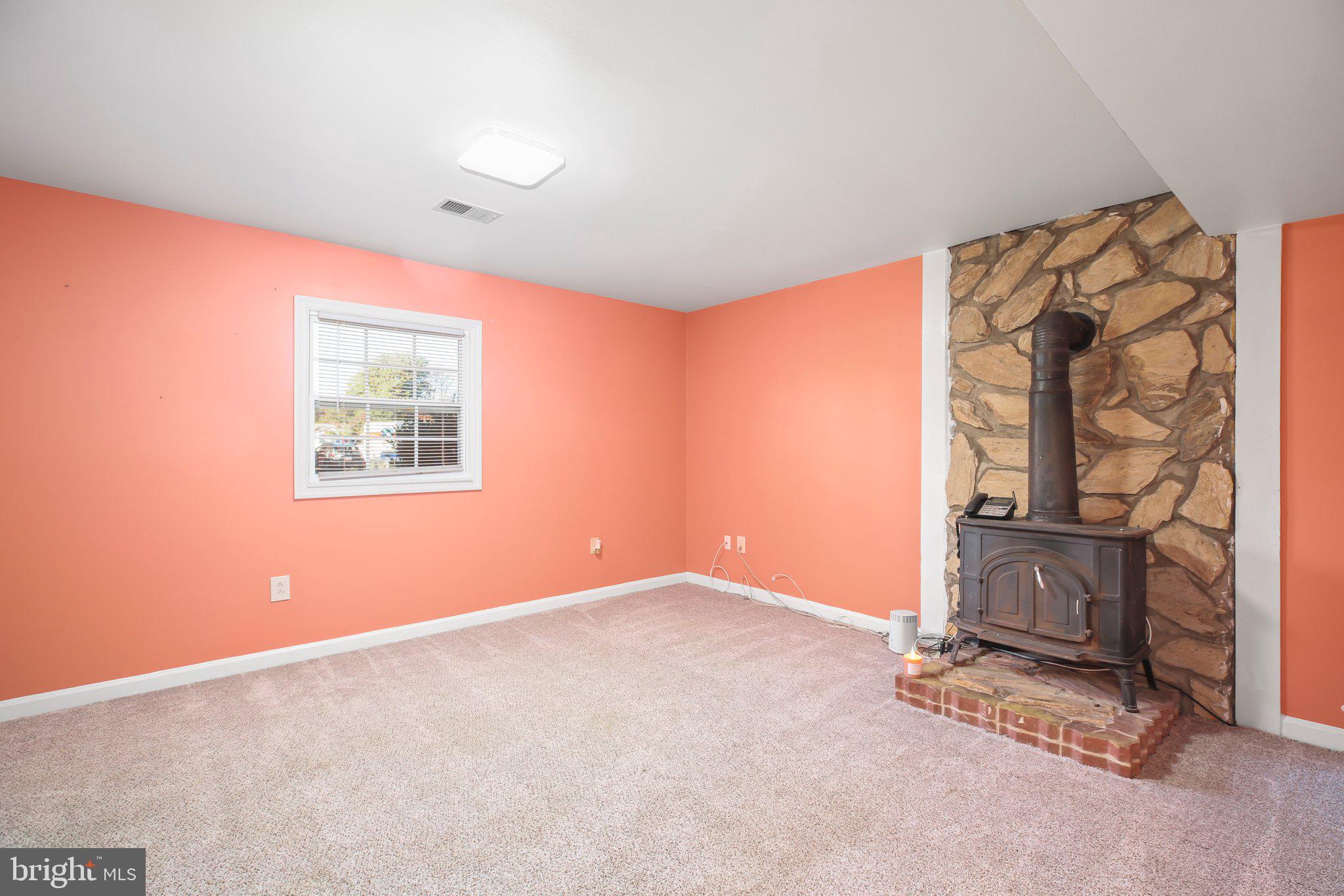 11235 Griffith Way