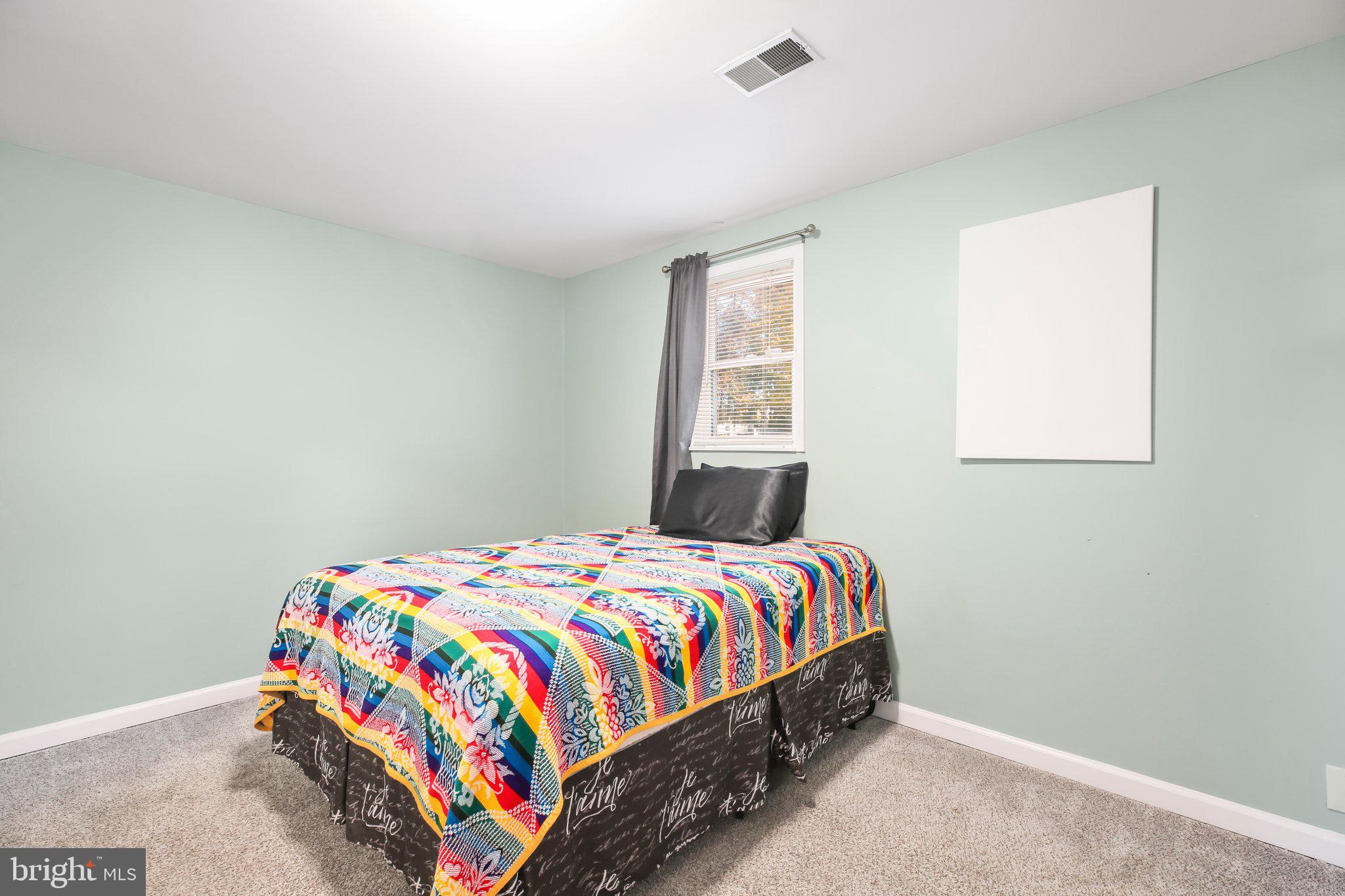 11235 Griffith Way