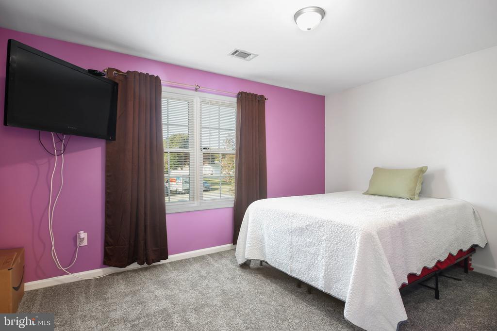 11235 Griffith Way