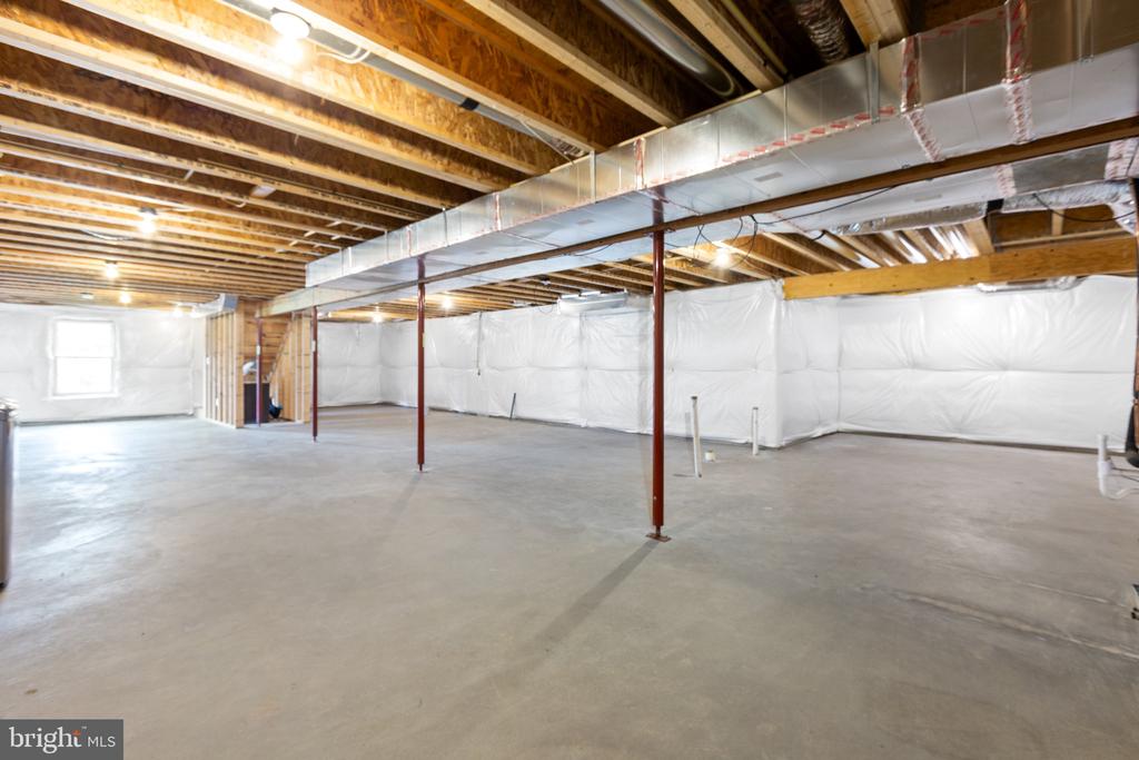 10716 Fairview Rd