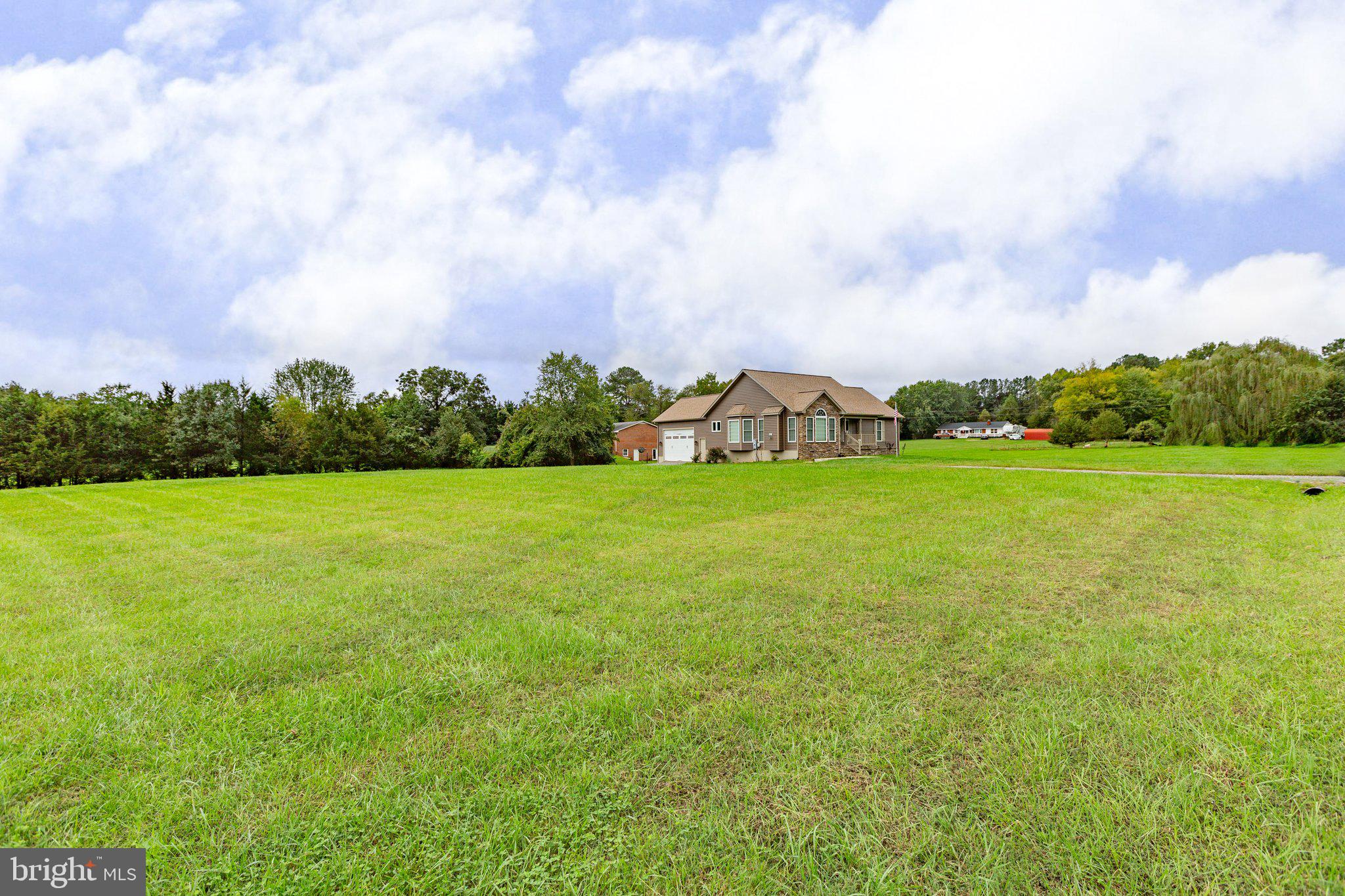 10716 Fairview Rd