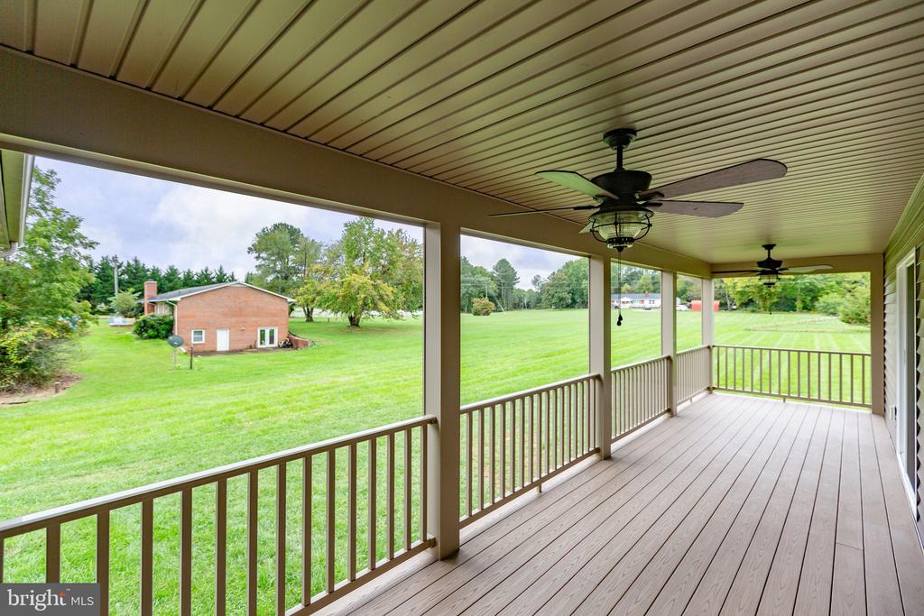 10716 Fairview Rd