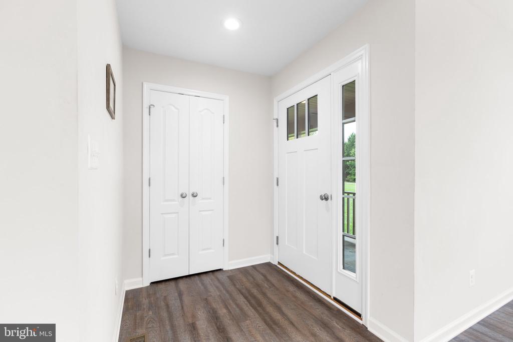 10716 Fairview Rd