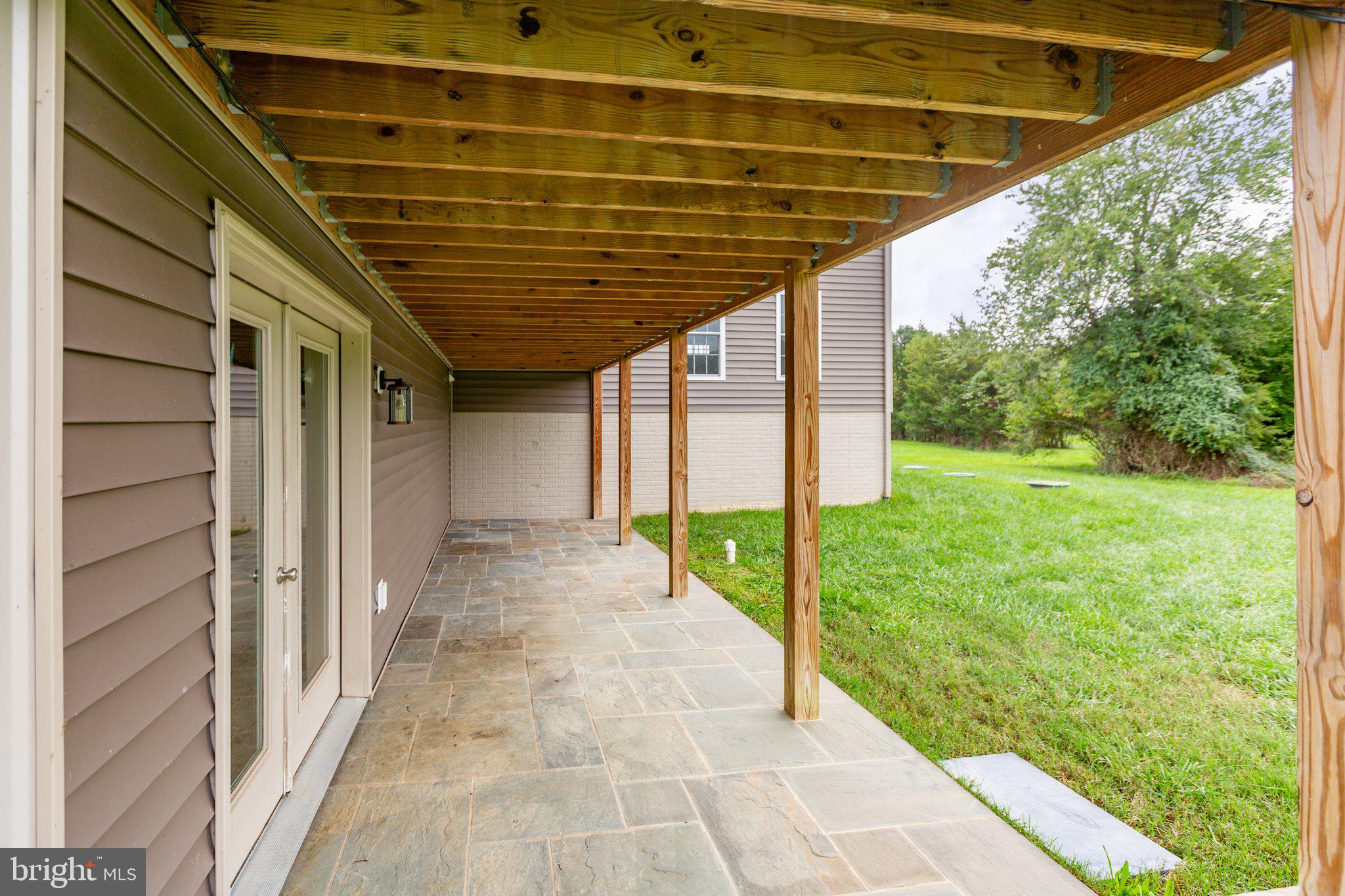 10716 Fairview Rd