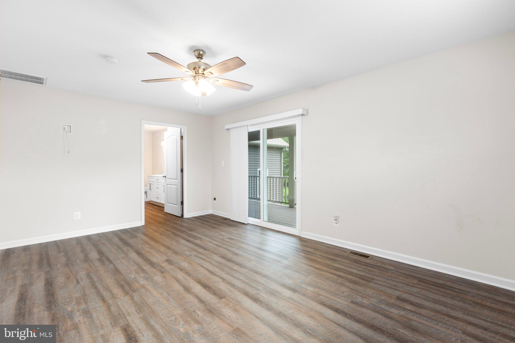 10716 Fairview Rd