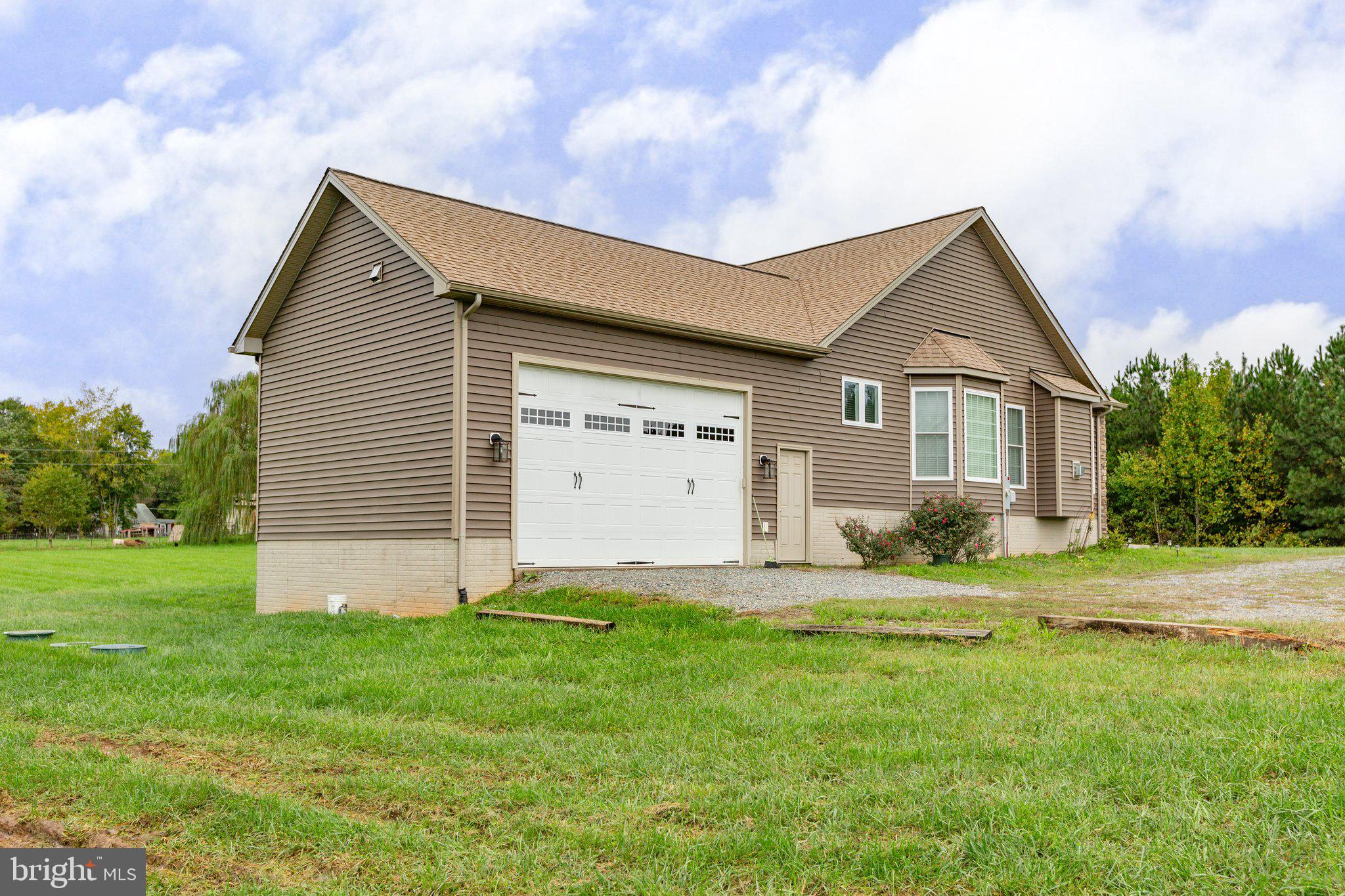 10716 Fairview Rd