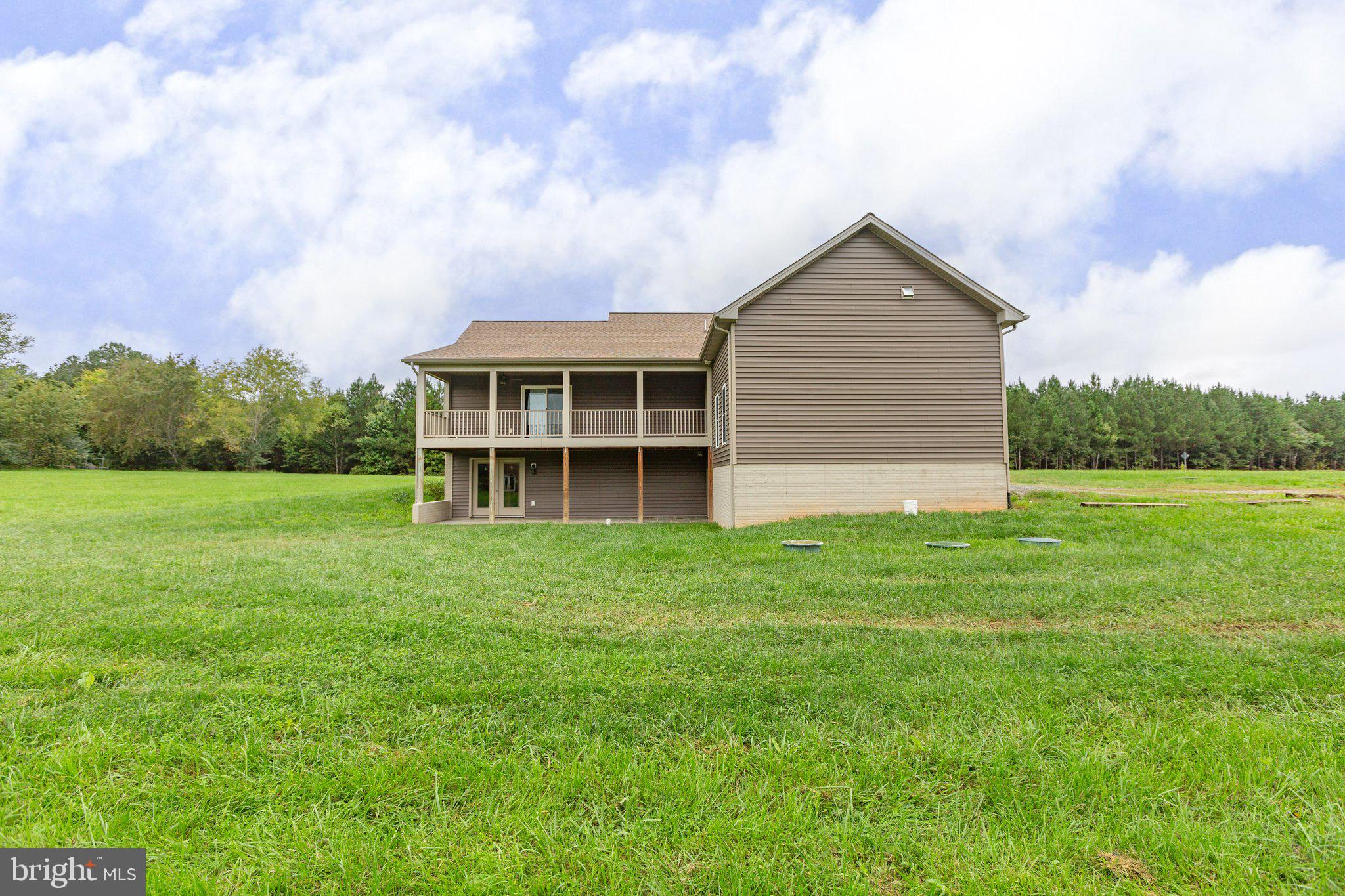 10716 Fairview Rd