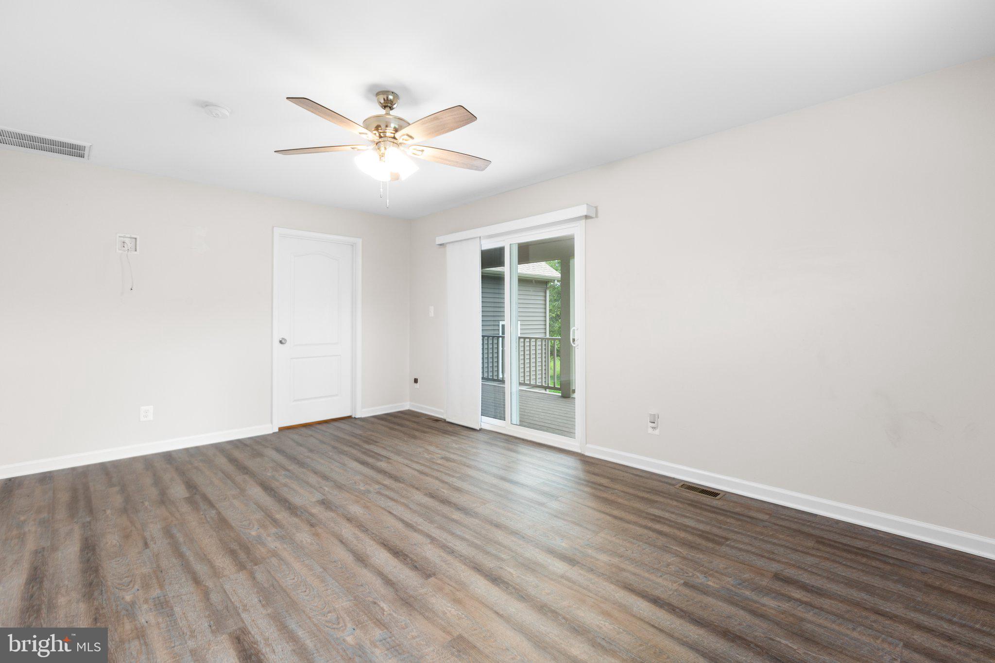 10716 Fairview Rd