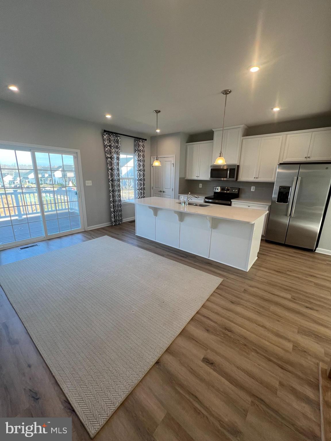 7101 LINWOOD LN