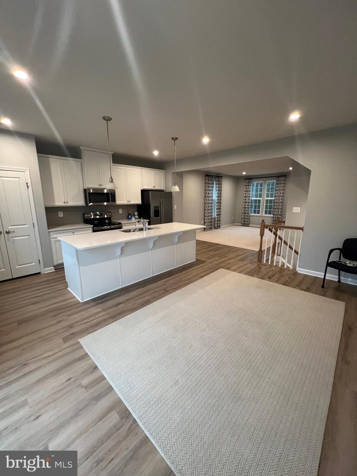 7101 LINWOOD LN