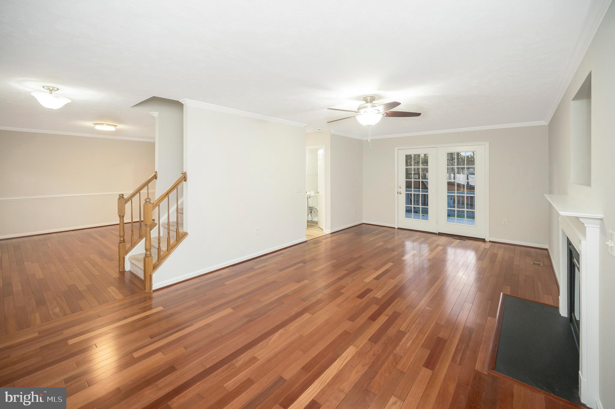 11808 Gardenia Dr