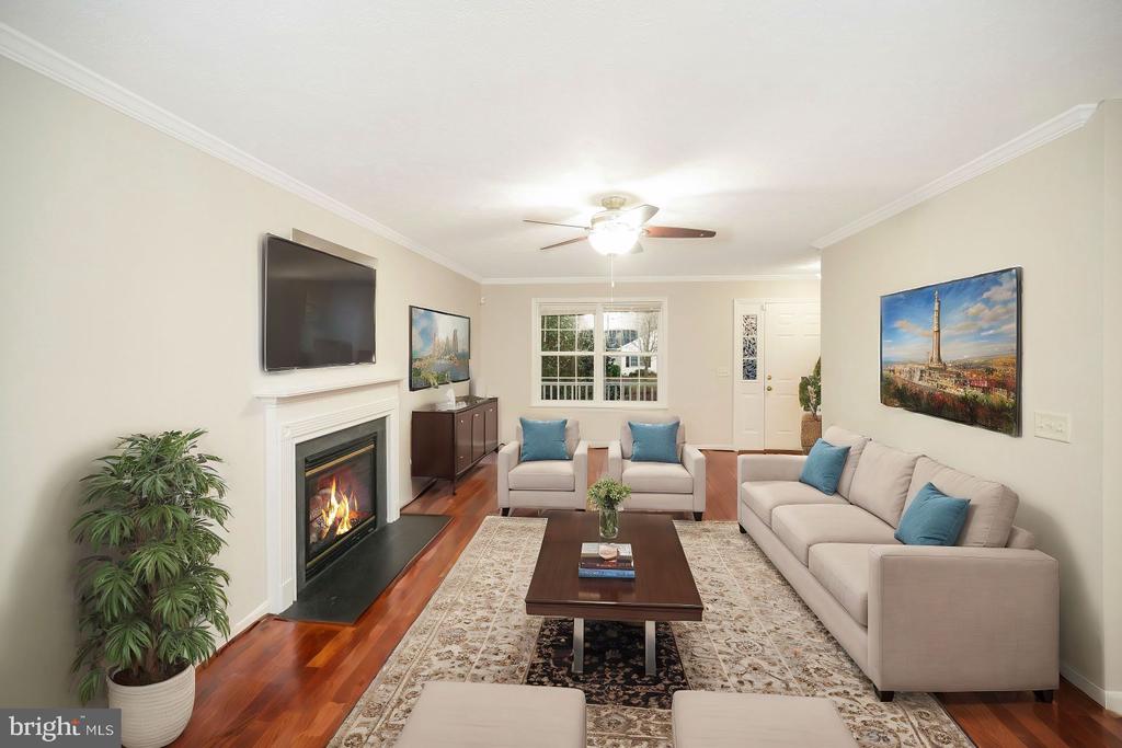 11808 Gardenia Dr