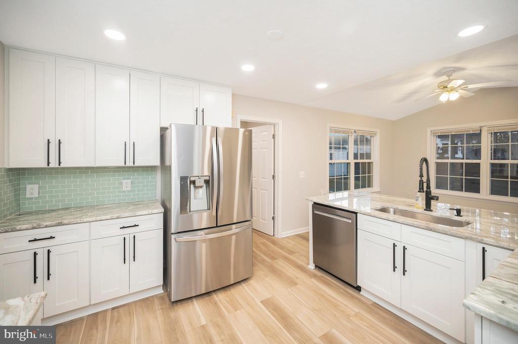 11808 Gardenia Dr
