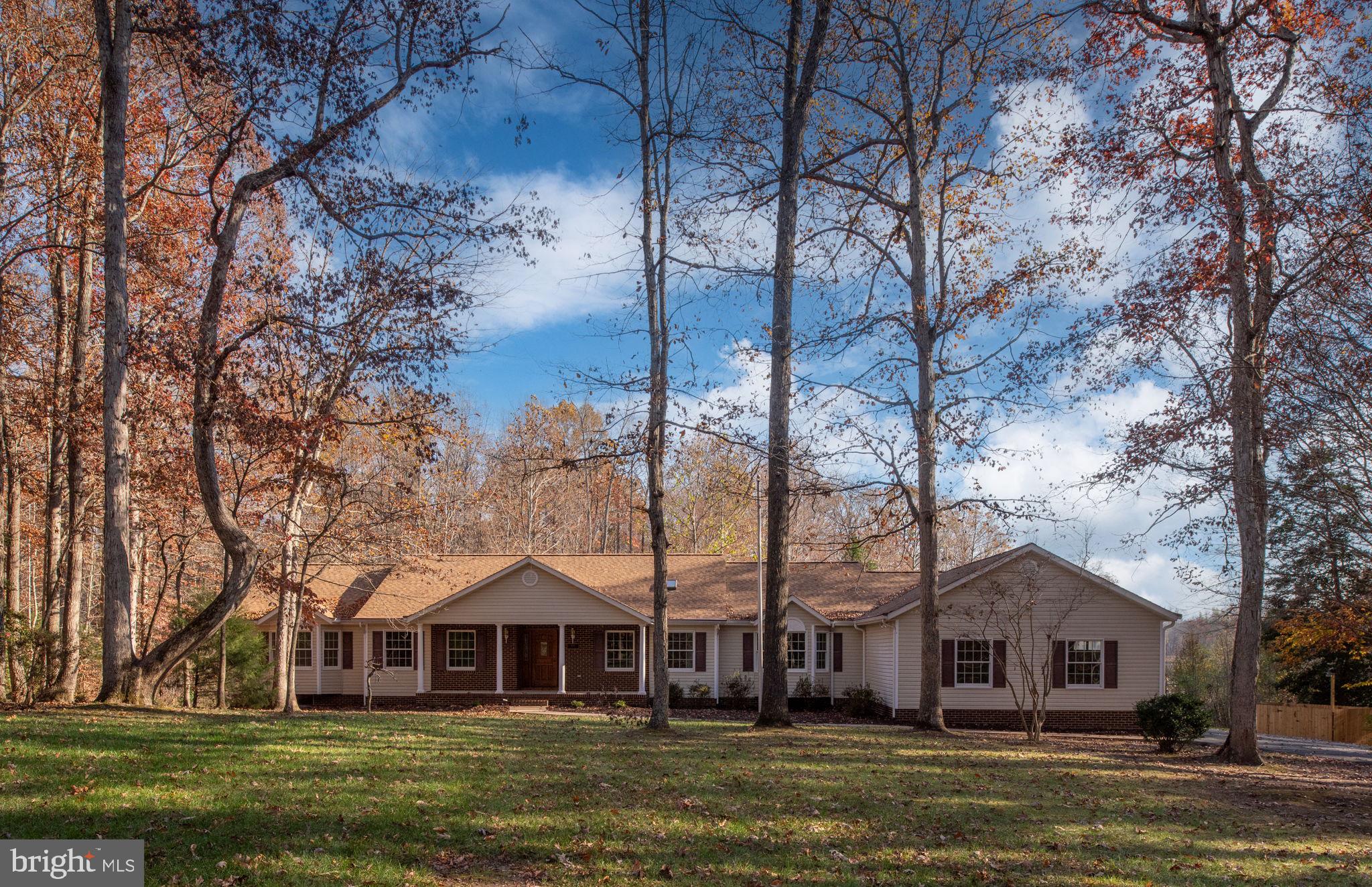 9011 ISLE OF LAURELS