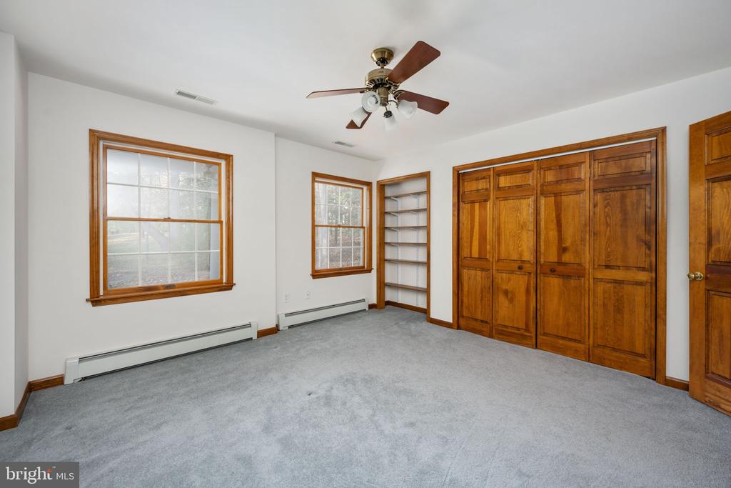 9011 ISLE OF LAURELS