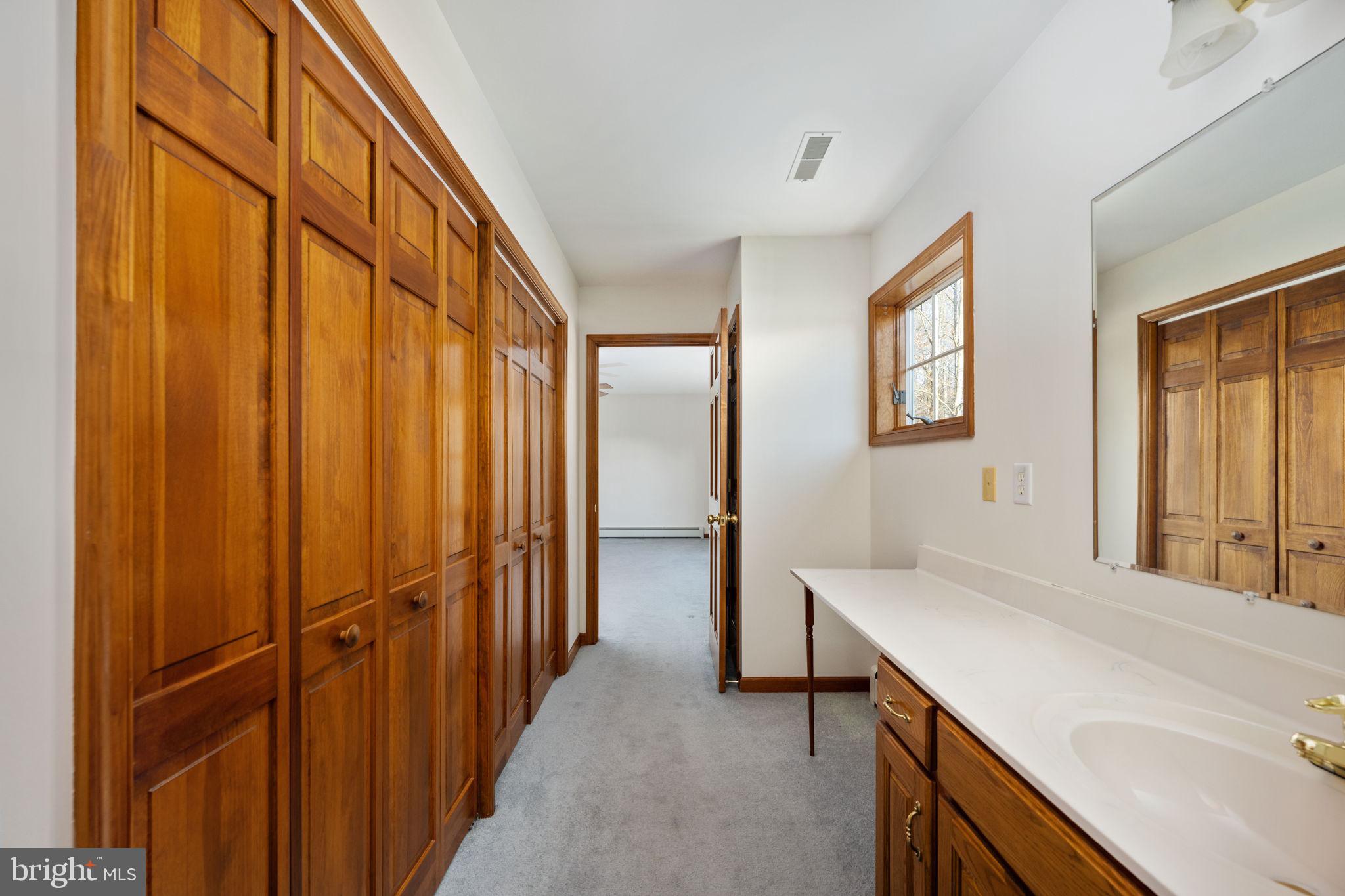 9011 ISLE OF LAURELS