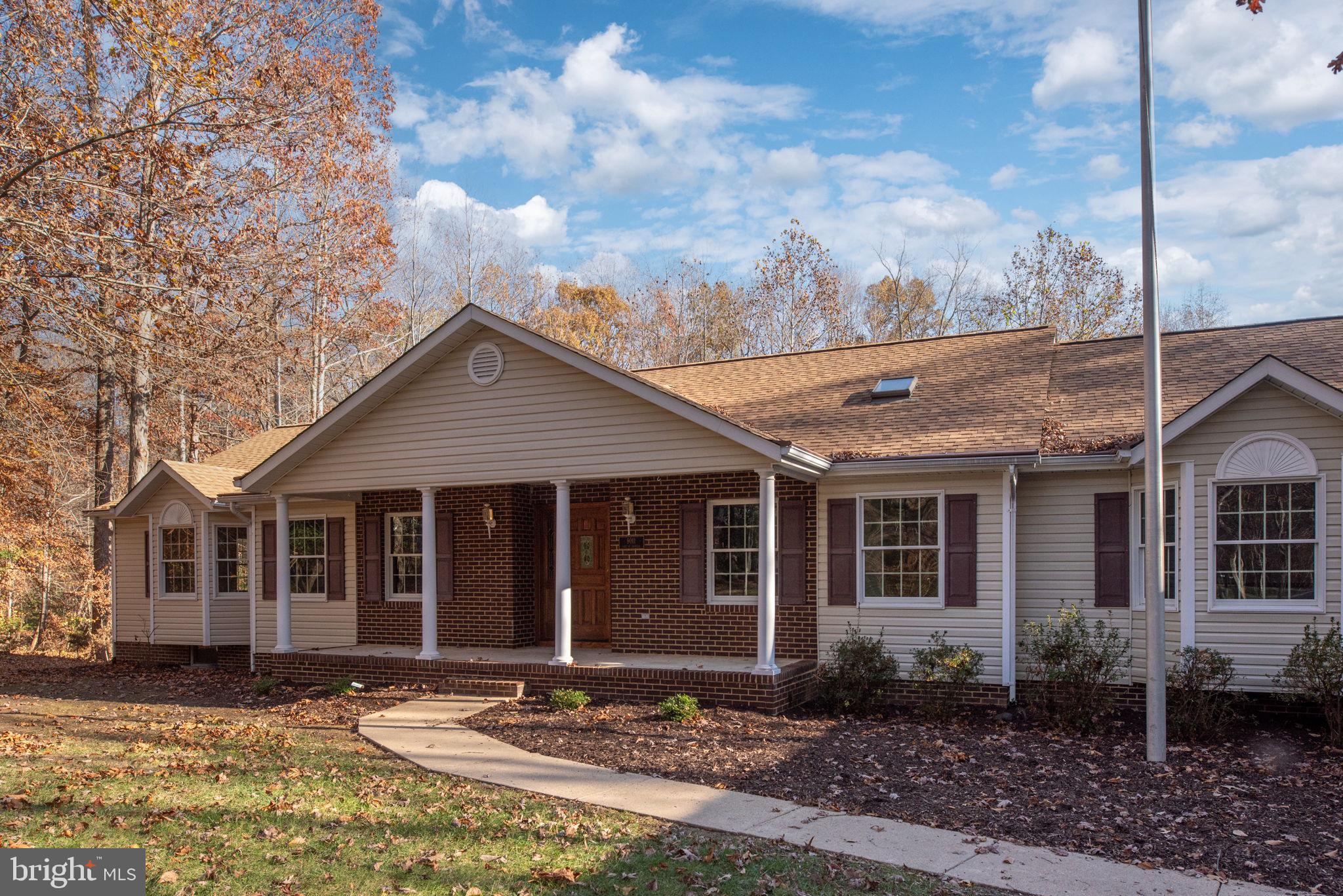 9011 ISLE OF LAURELS