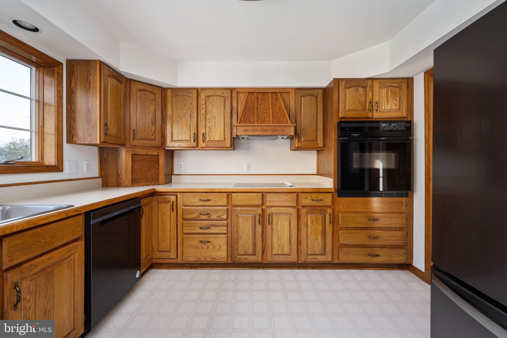9011 ISLE OF LAURELS
