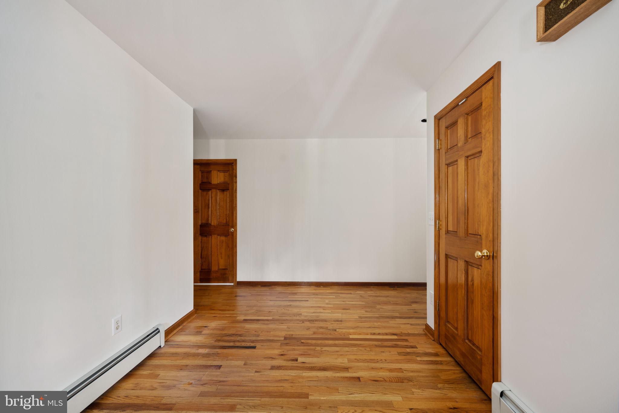 9011 ISLE OF LAURELS