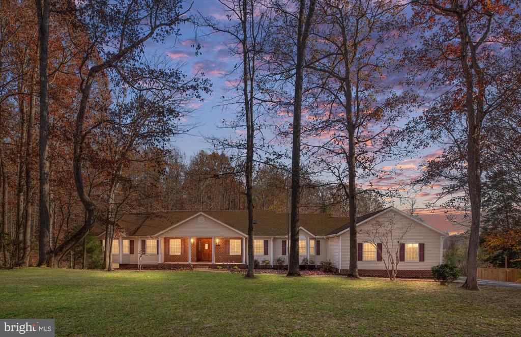 9011 ISLE OF LAURELS