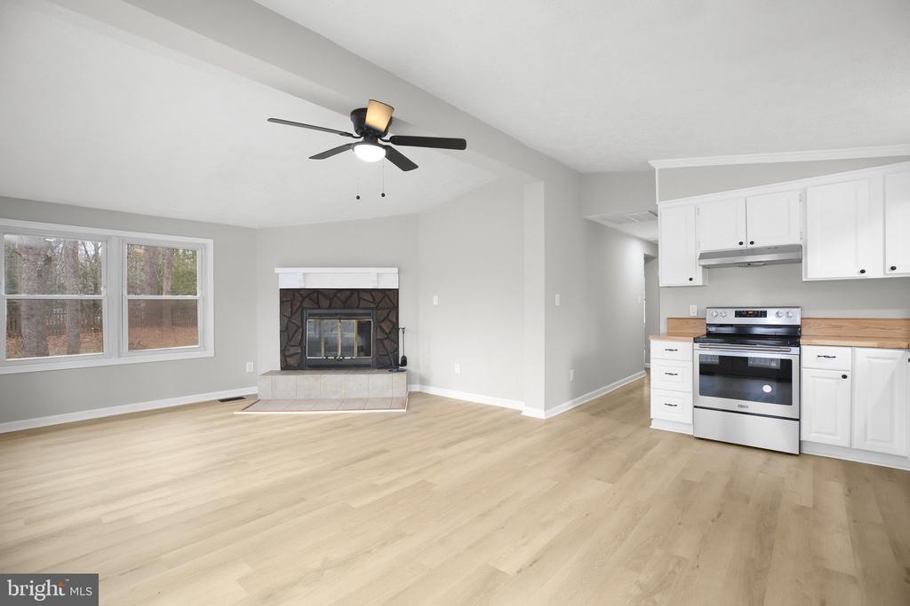 12506 Lee Lake Dr