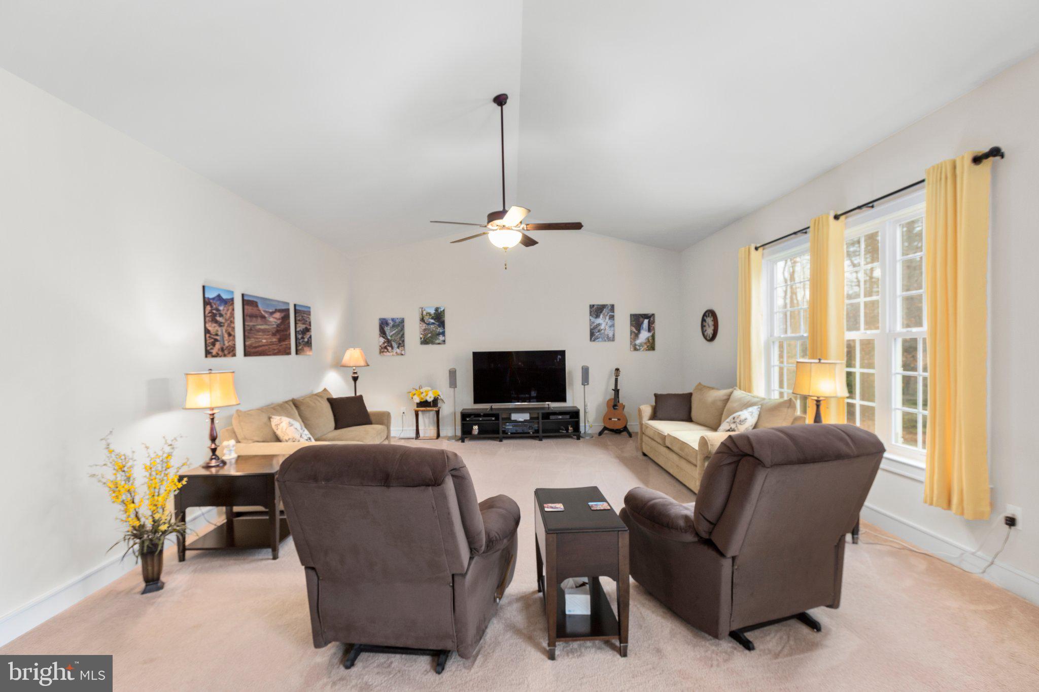 9109 Winfield Ct