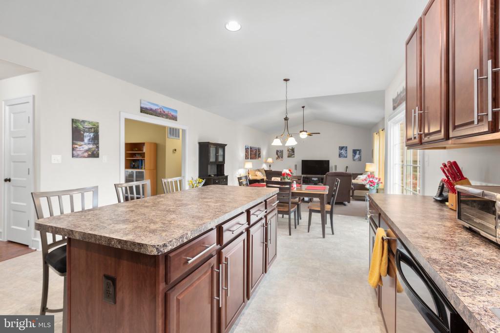 9109 Winfield Ct