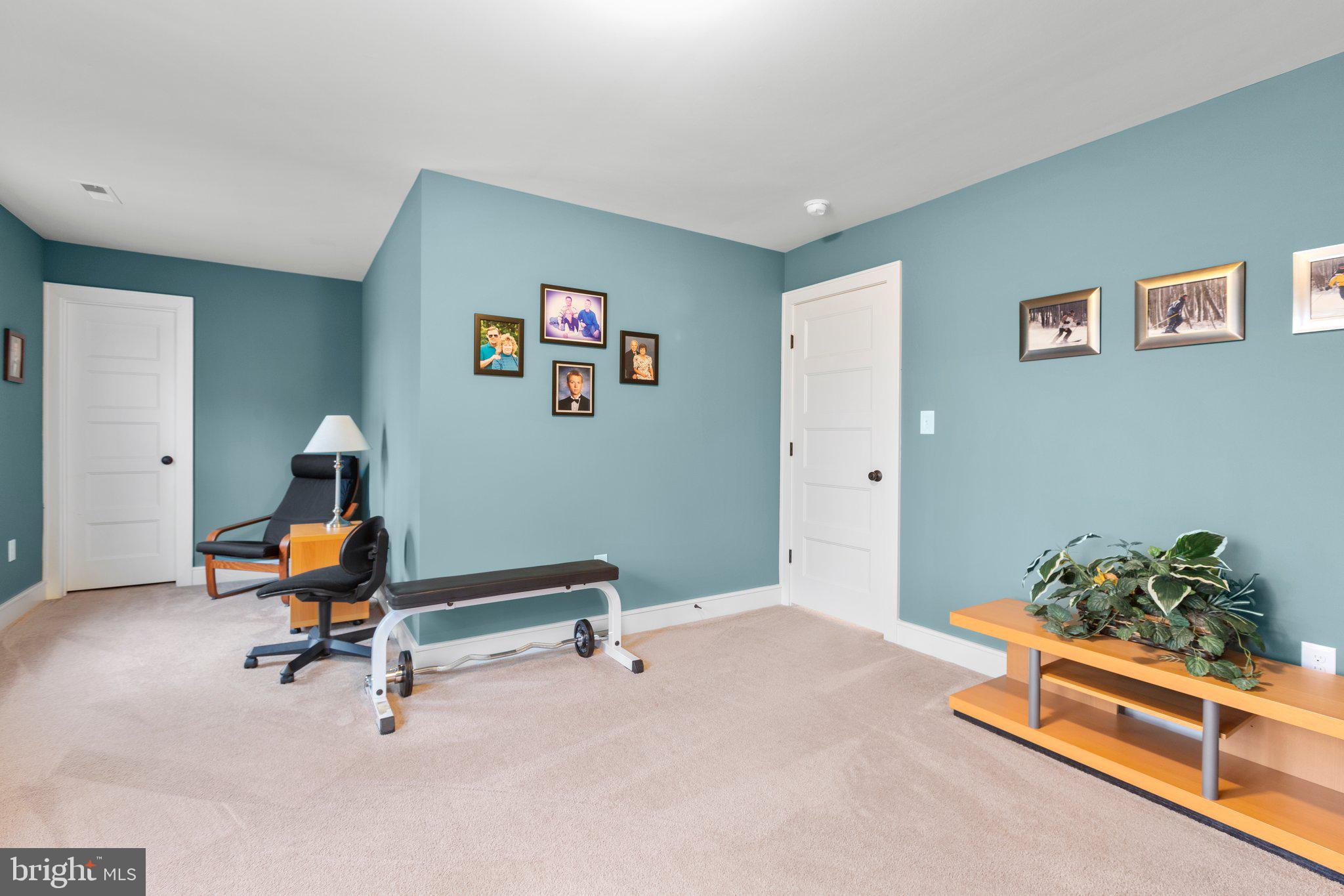 9109 Winfield Ct