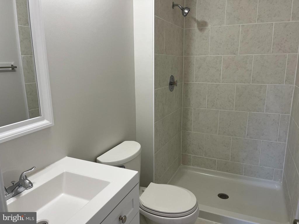 10503 GRETA LYNN CT