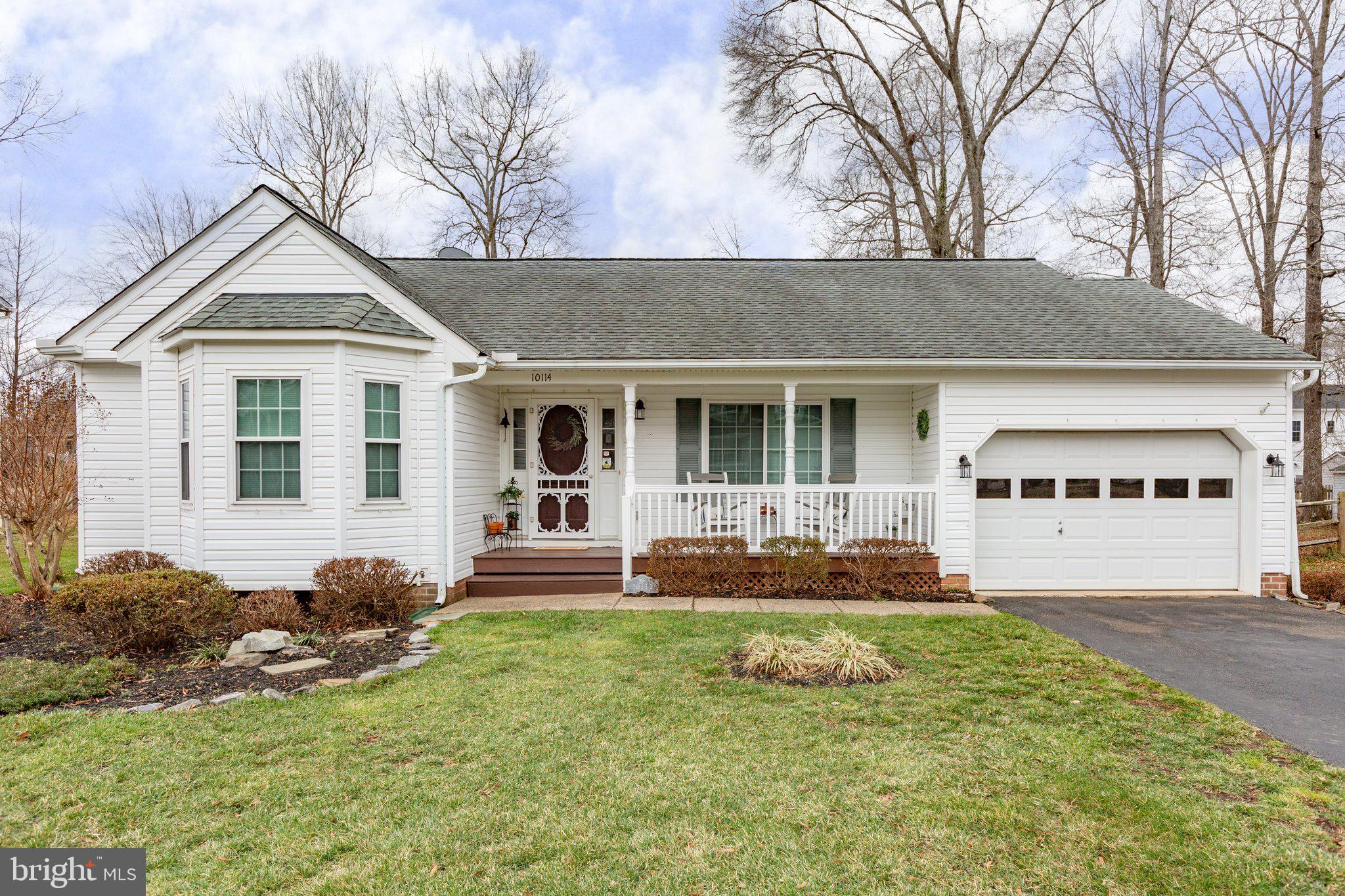 10114 S Fulton Dr