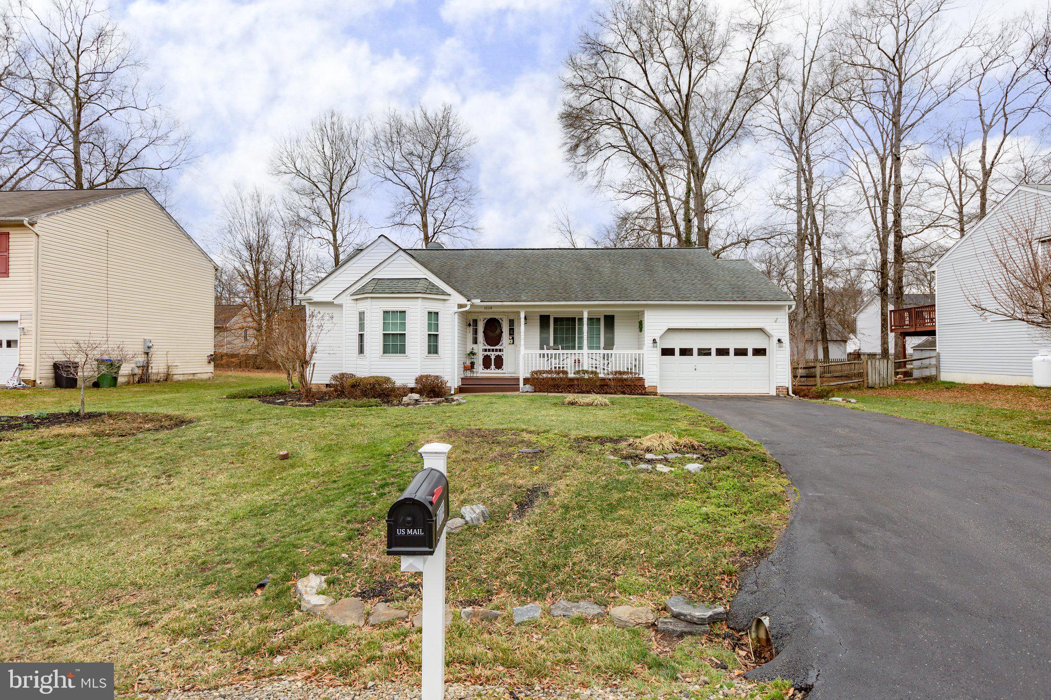 10114 S Fulton Dr