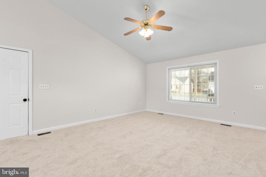 10114 S Fulton Dr