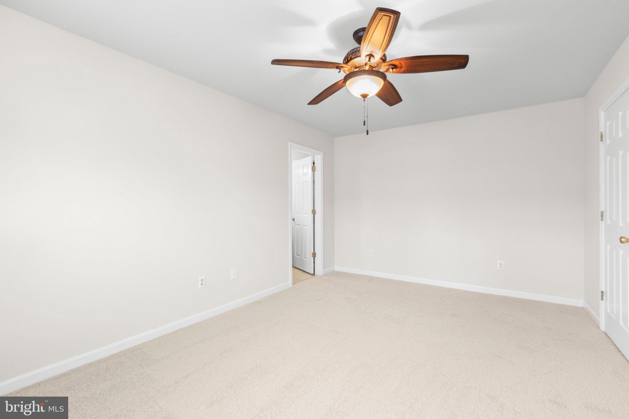 10114 S Fulton Dr