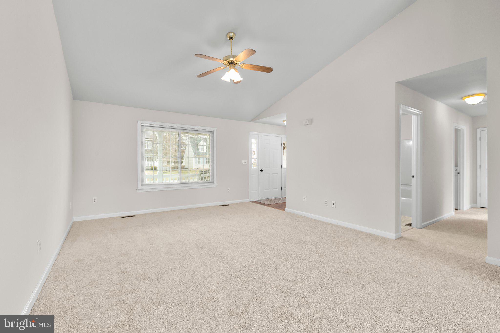 10114 S Fulton Dr