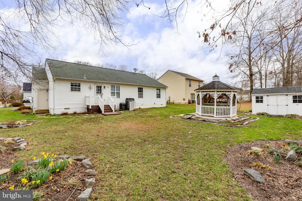 10114 S Fulton Dr