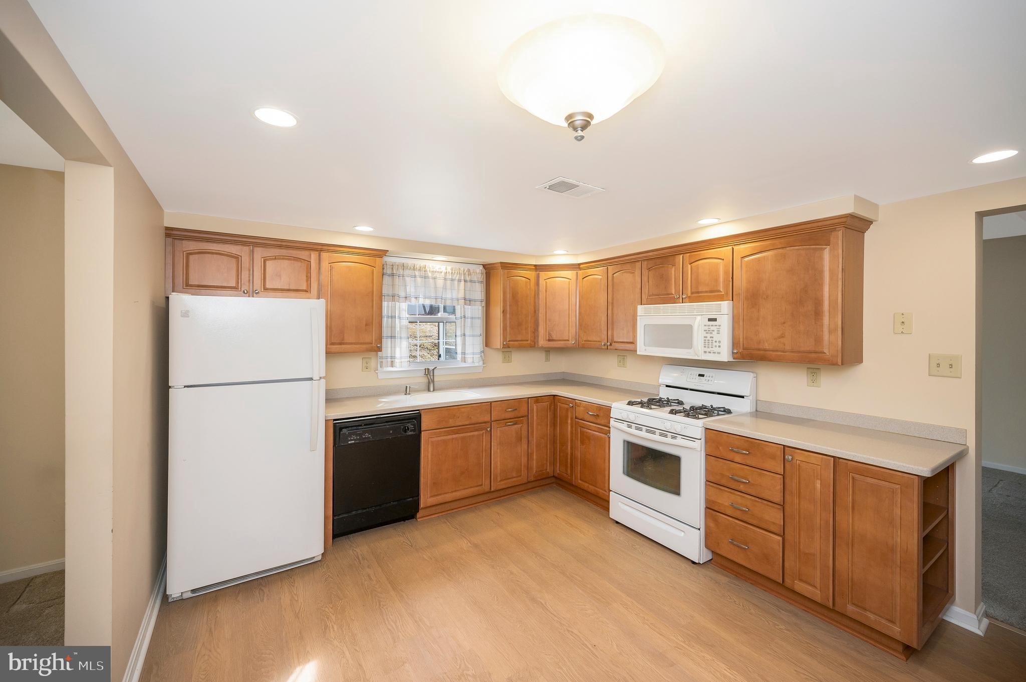 3316 Waverly Dr