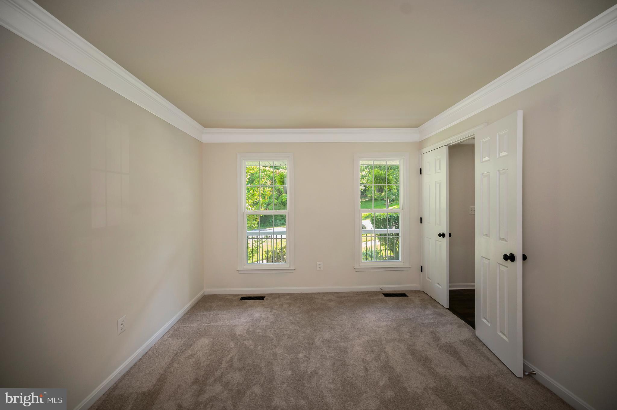 10502 WATFORD LANE
