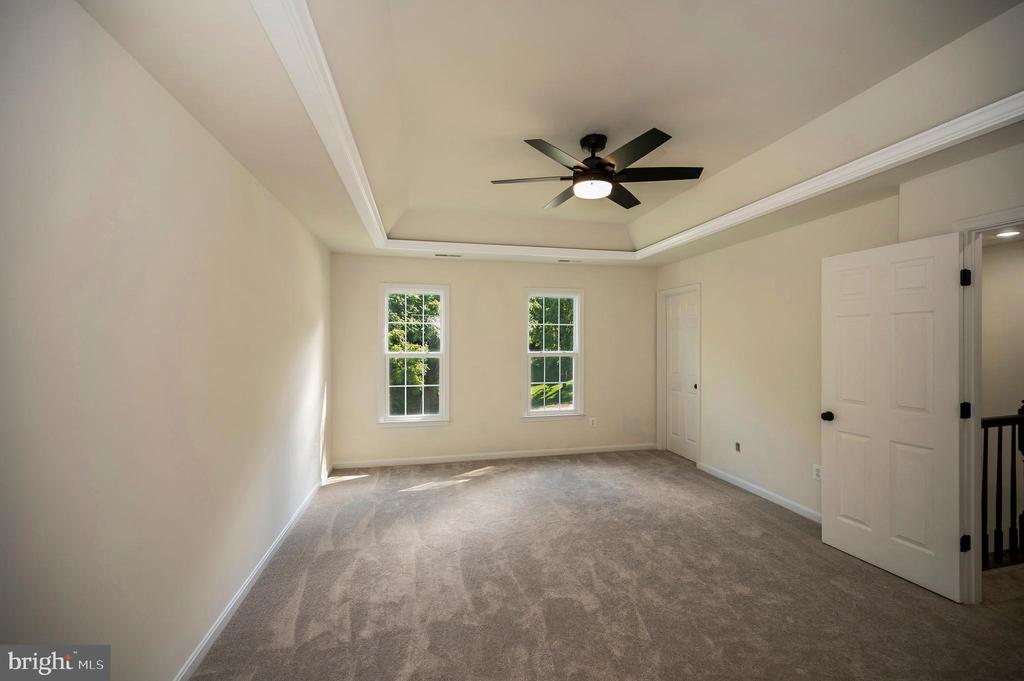 10502 WATFORD LANE