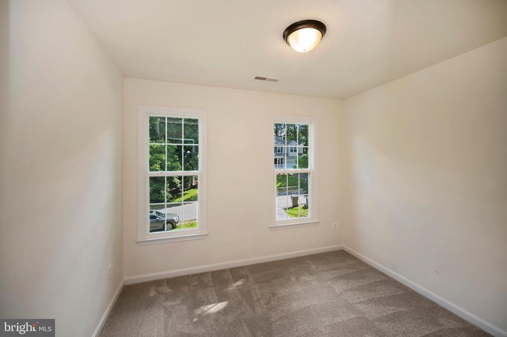 10502 WATFORD LANE