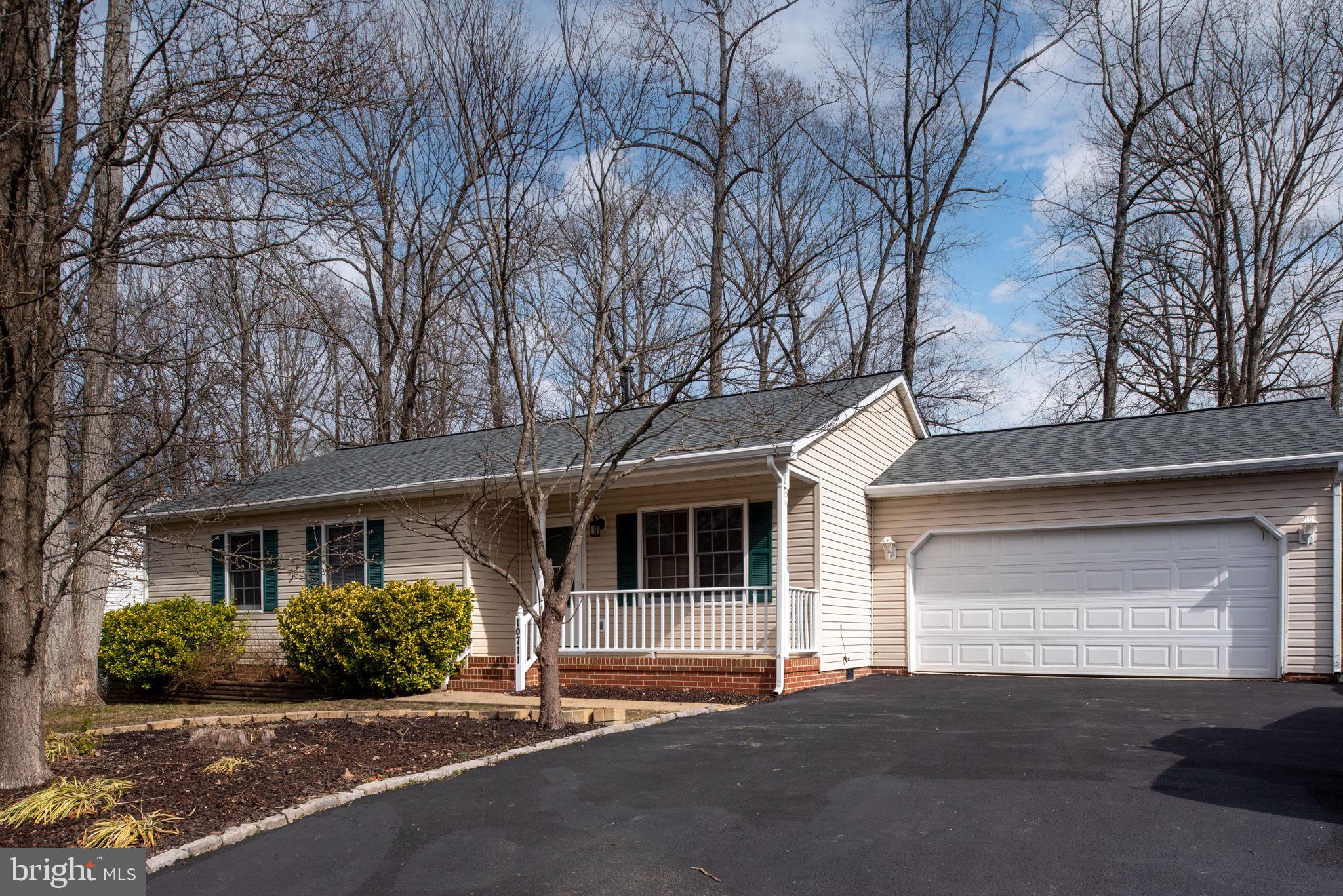 10711 Crestwood Dr