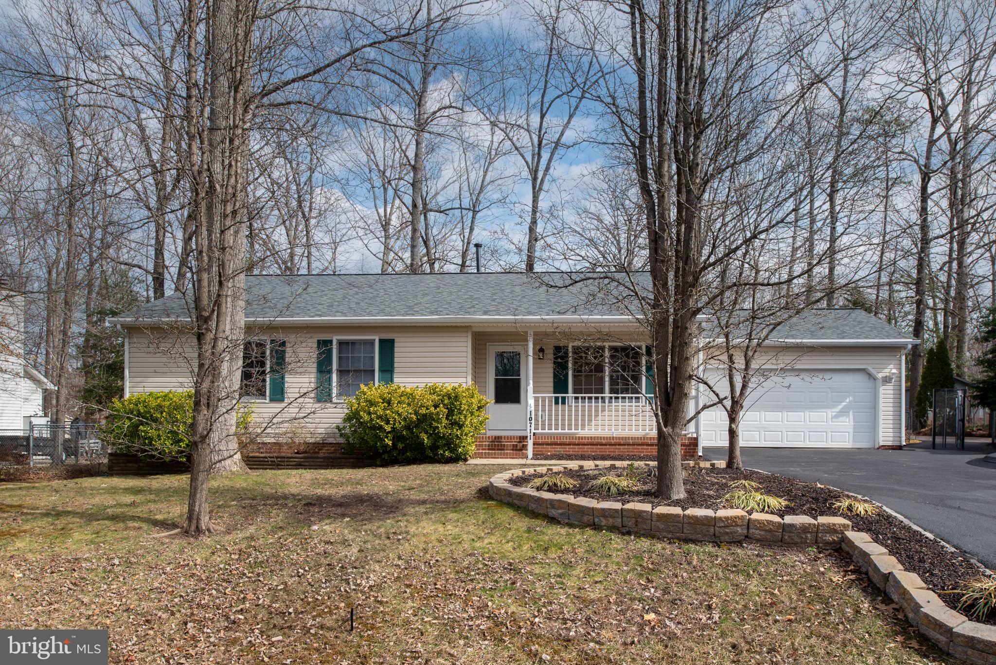 10711 Crestwood Dr
