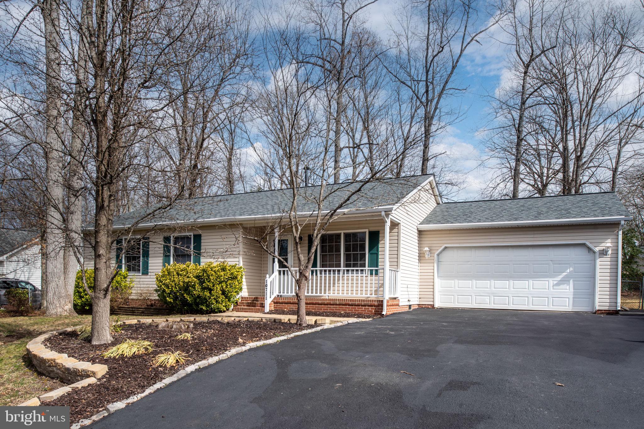 10711 Crestwood Dr