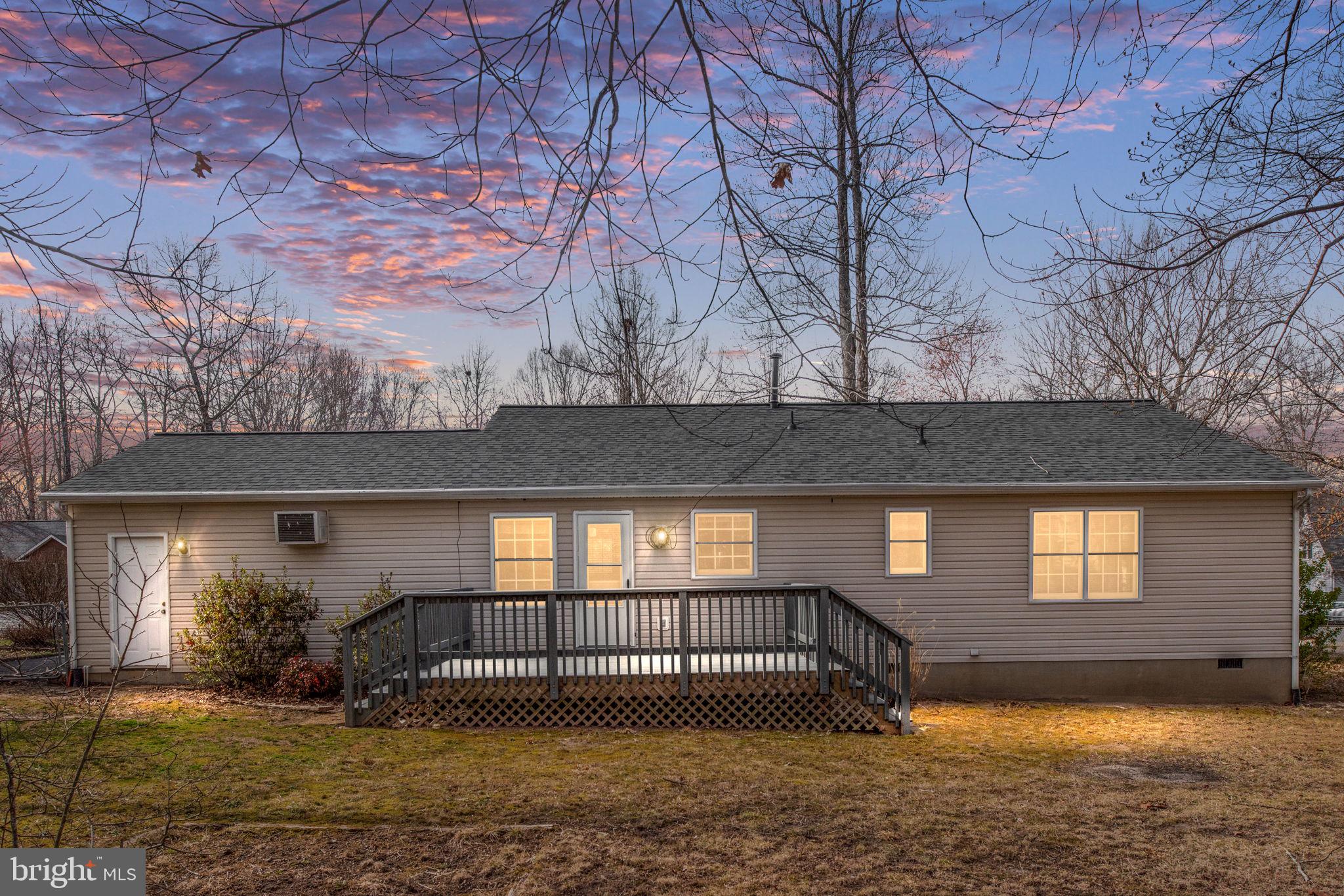 10711 Crestwood Dr