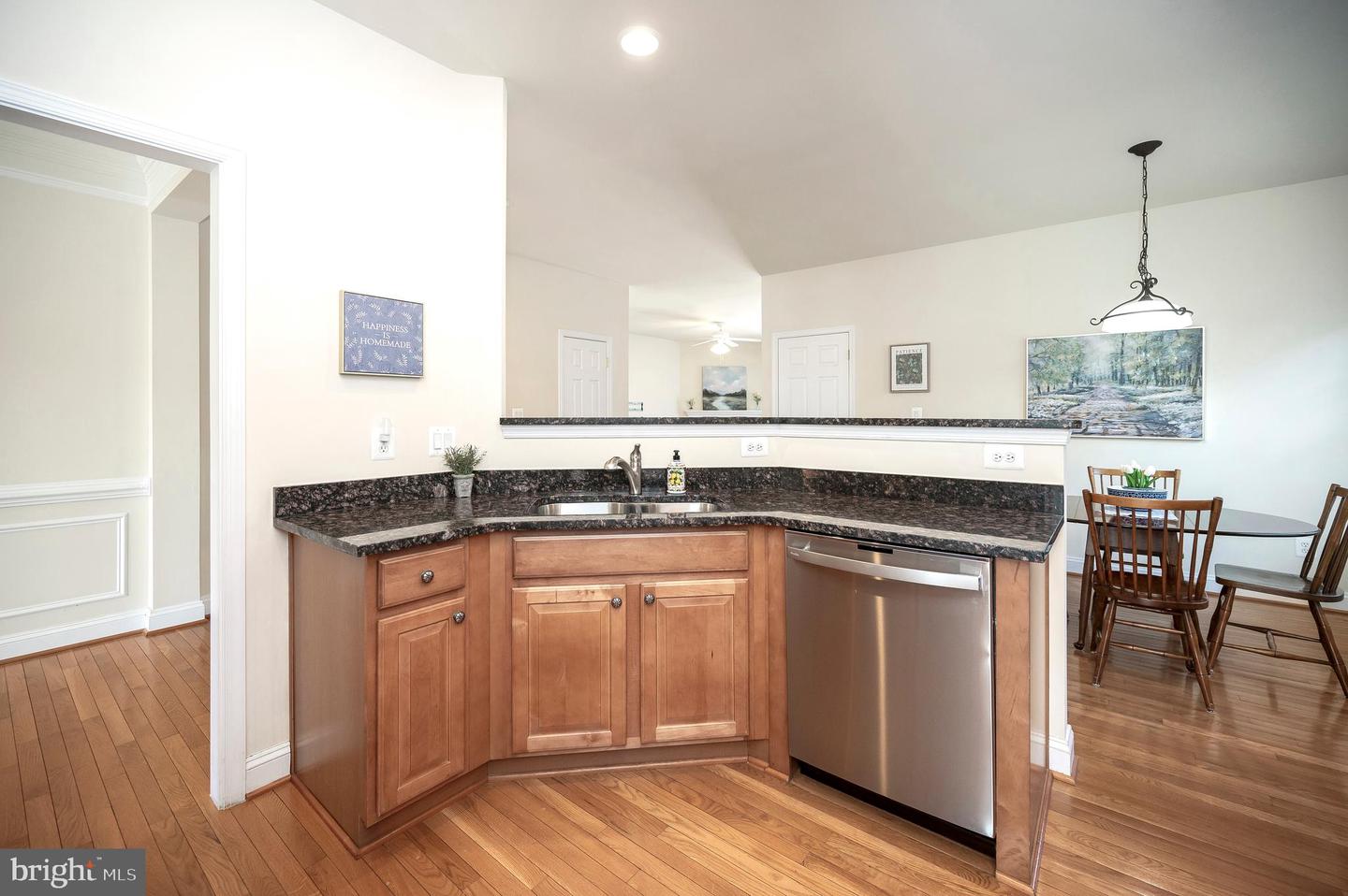 6219 E Dranesville Dr